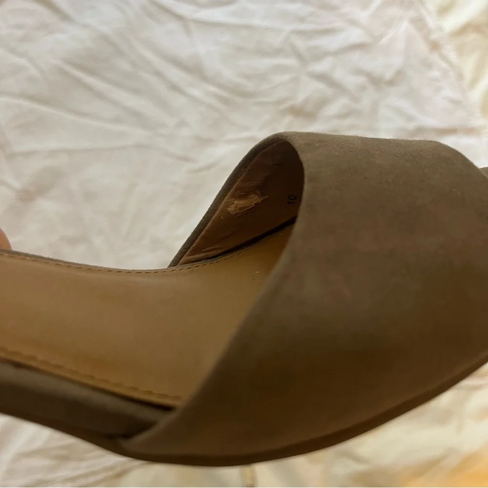 Universal Thread Faux Suede Tan Block Heels size 10